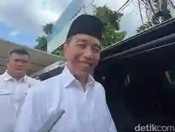 Cerita Hasto Ngaku Diancam Jadi Tersangka Disangkal Secara Tegas oleh Jokowi